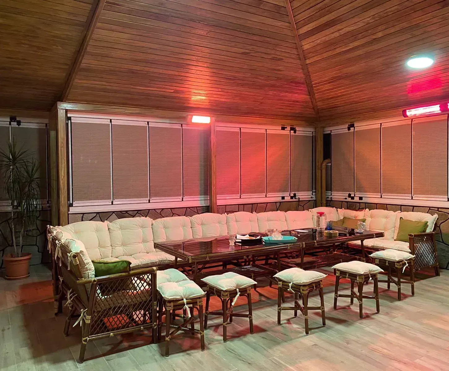 Diyarbakır Düz Sopa SEDİR BAMBU TAKIMI 14 Kişilik Ceviz